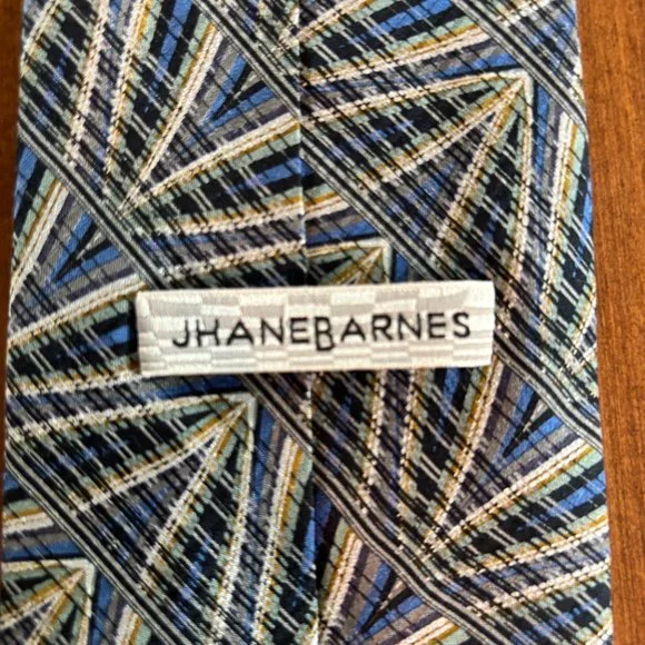 Jhane Barnes Vintage Silk Geometrical pattern tie - Picture 8 of 8